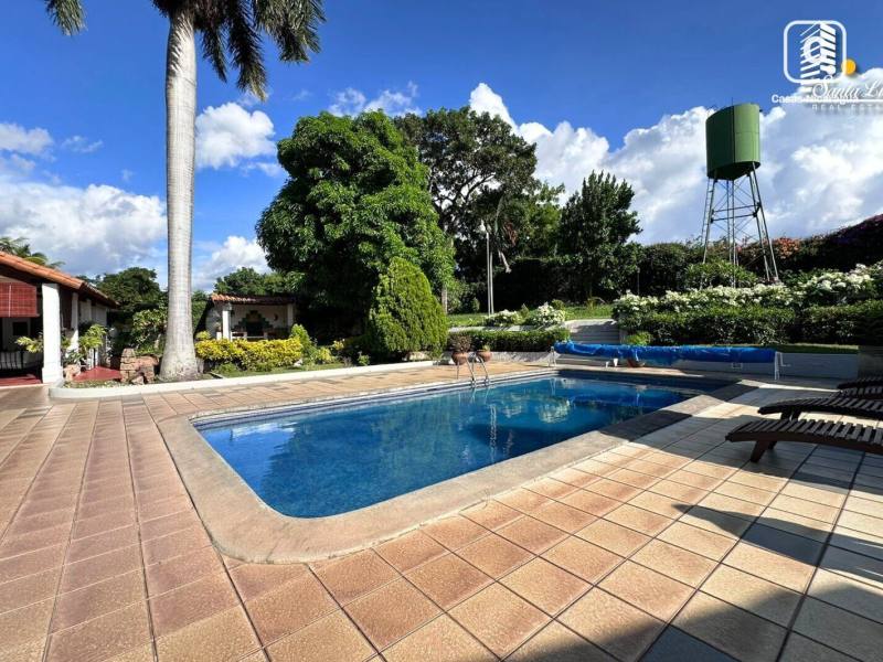 House for sale in Carretera Sur, Managua – 4 beds, 550 m²