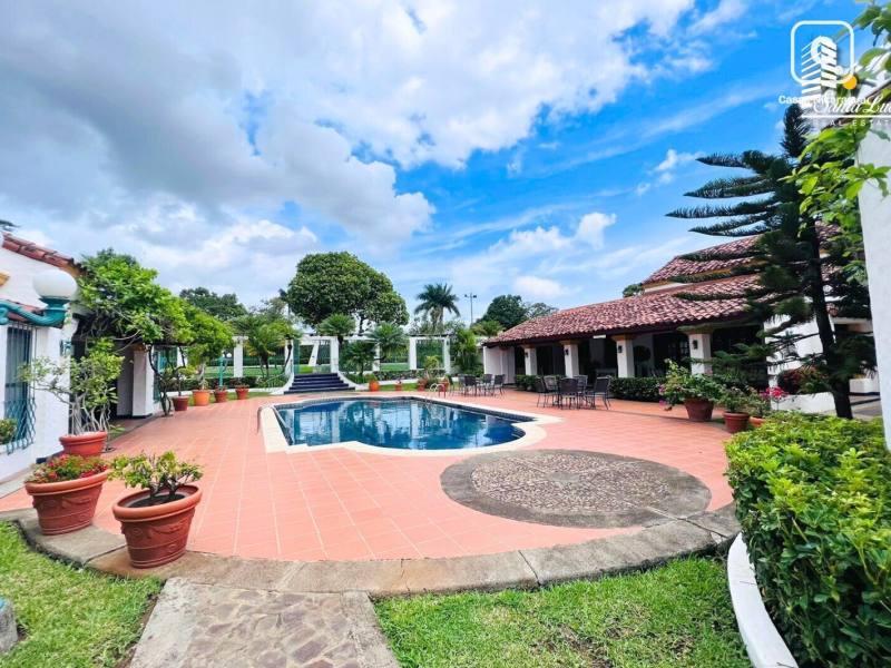 House for sale in Las Colinas, Managua – 4 beds, 800 m²