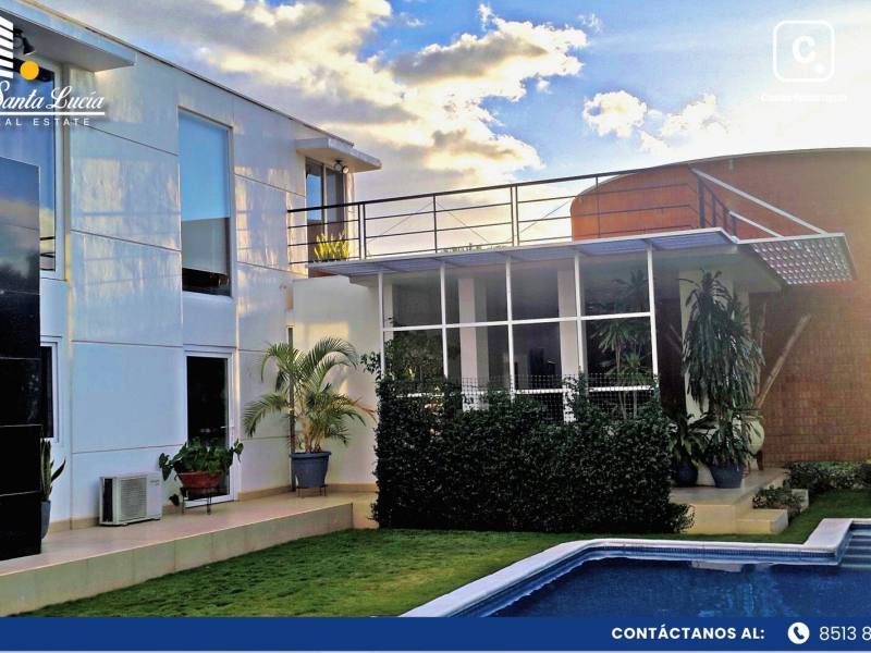 House for sale in Villa Fontana Sur, Managua – 4 beds, 415 m²