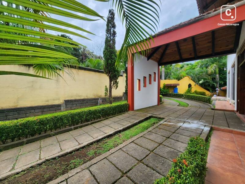 Casa en alquiler en Managua – 5 hab, 700 m²