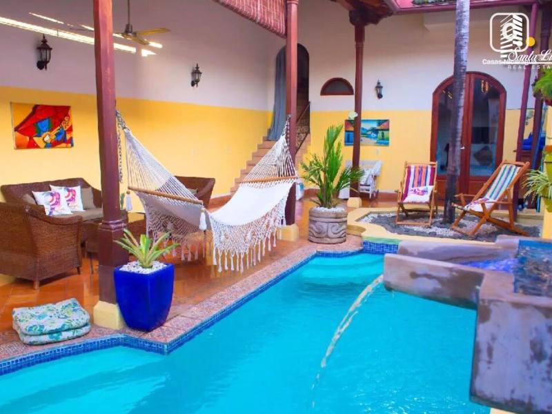 House for sale in Granada – 4 beds, 518 m²