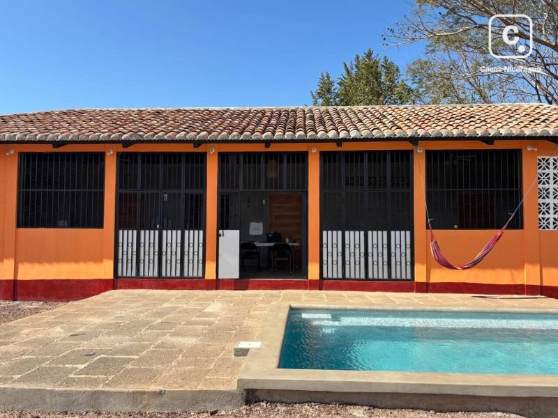 House for sale in Granada – 3 beds, 160 m², US$ 140,000