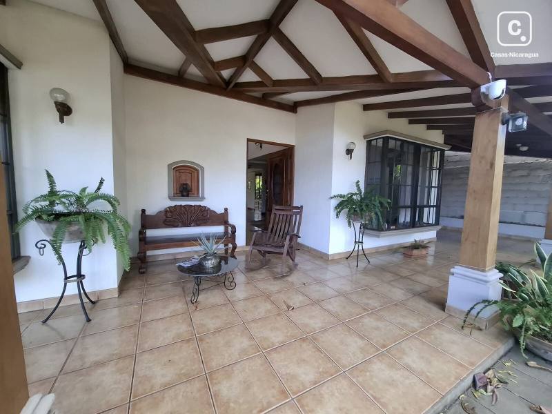 House for sale in Reparto San Juan, Managua – 4 beds, 300 m², US$ 295,000