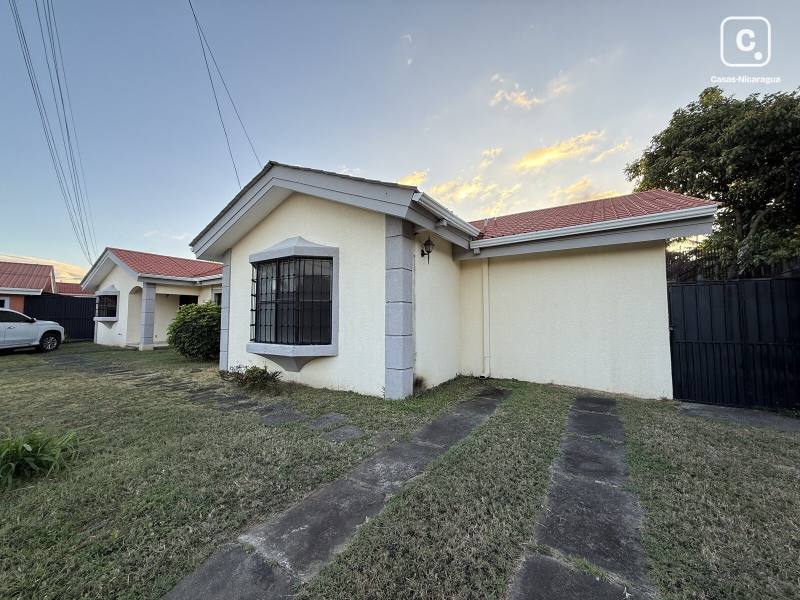 House for sale in Carretera Masaya, Managua – 4 beds, 254 m²