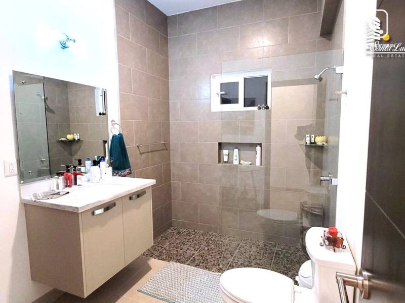 Casa en venta en Santo Domingo, Managua – 2 hab, 453 m²