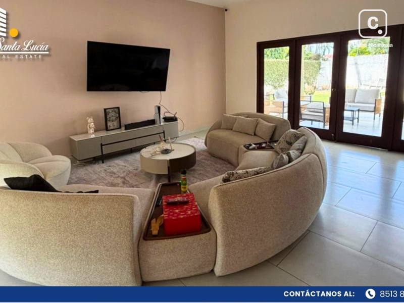 Casa en venta en Las Colinas, Managua – 3 hab, 305 m²