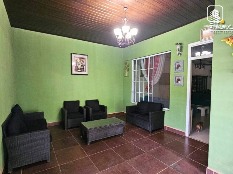 Casa en venta en Lomas del Valle, Managua – 5 hab, 205 m²
