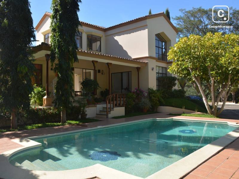Casa en venta en Managua – 5 hab, 627 m²