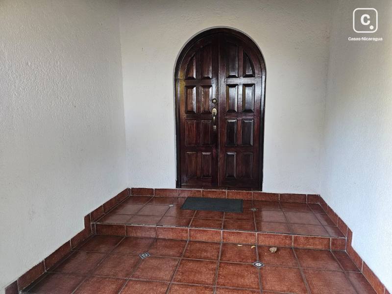 Apartamento en venta en León – 3 hab, 1,000 m²