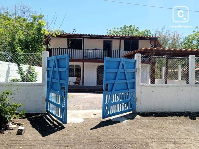 Beach house for sale in Carazo – 4 beds, 250 m²