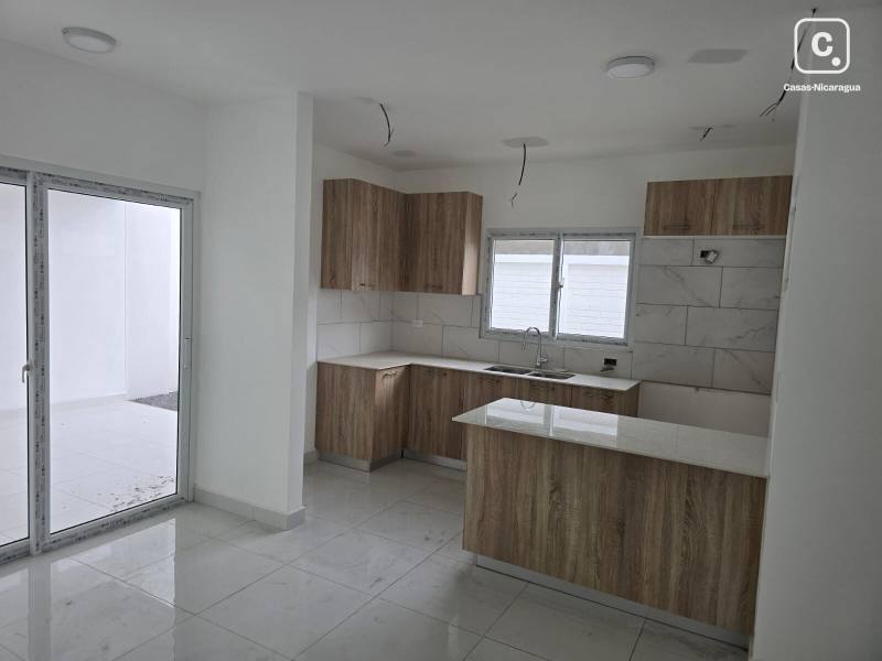 Apartment for rent in Las Colinas, Managua – 3 beds, 110 m²