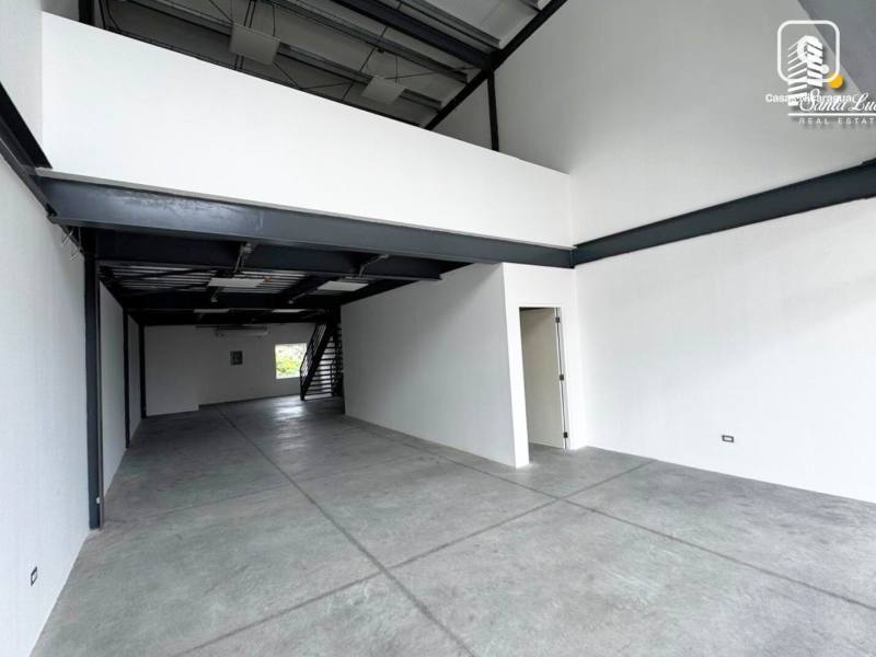 Commercial unit for rent in Suburbana, Managua – 283 m²
