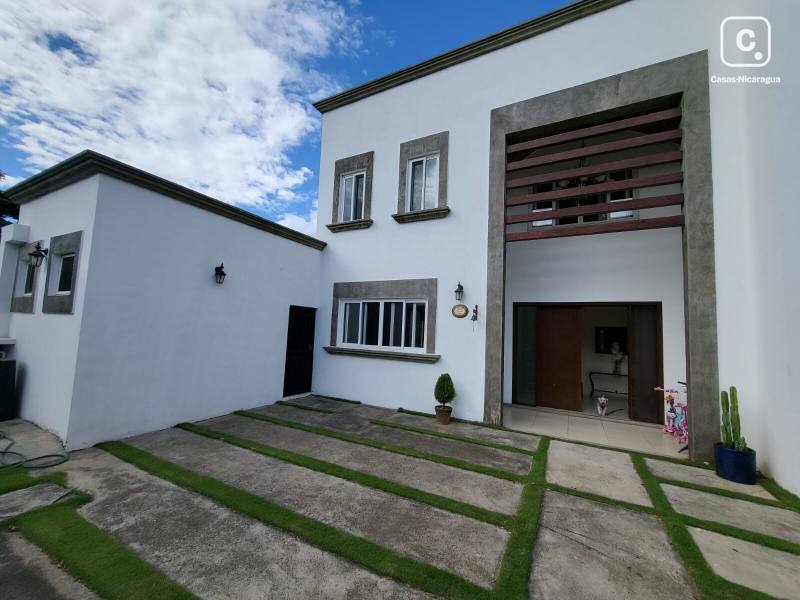 House for rent in Carretera Sur, Managua – 3 beds, 360 m²