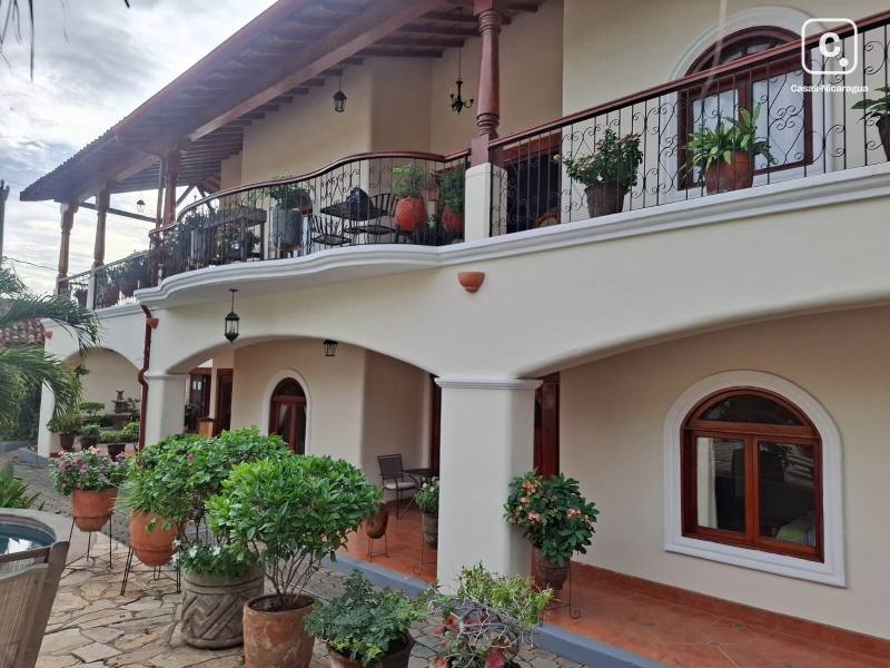 Apartment for sale in Granada – 2 beds, 98 m², US$ 122,000
