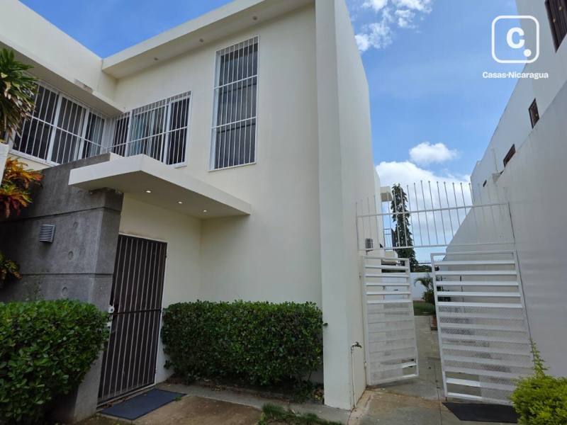 House for rent in Villa Fontana Sur, Managua – 4 beds, 212 m²