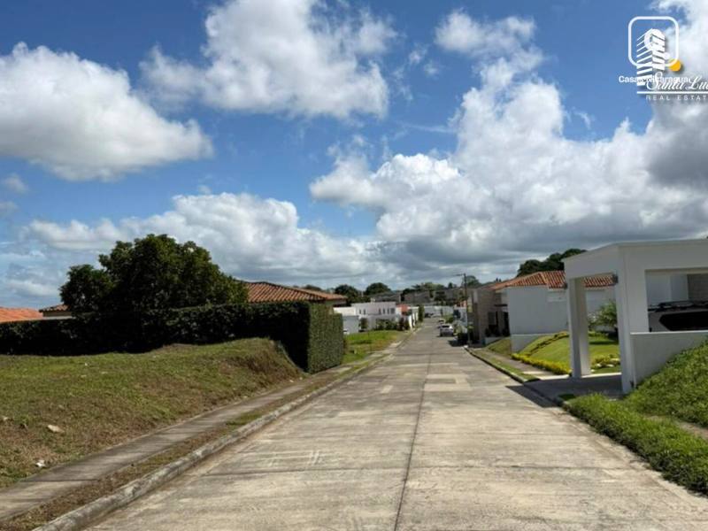 Casa en venta en Santo Domingo, Managua – 641 m²