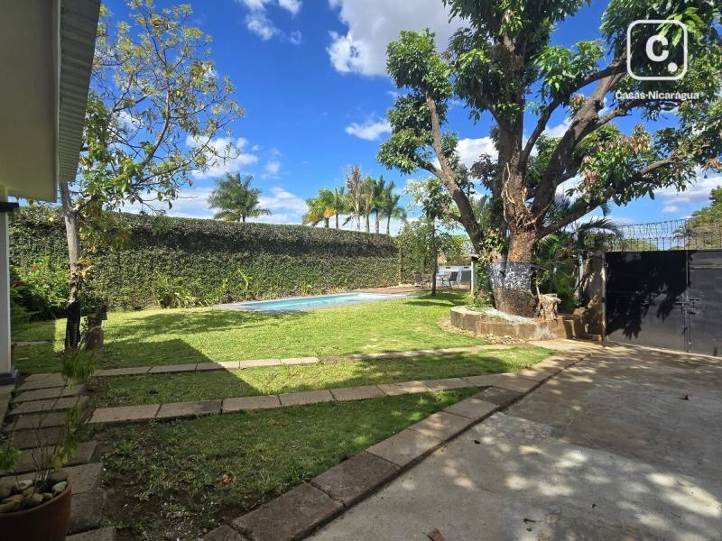 House for sale in Managua – 4 beds, 239 m²