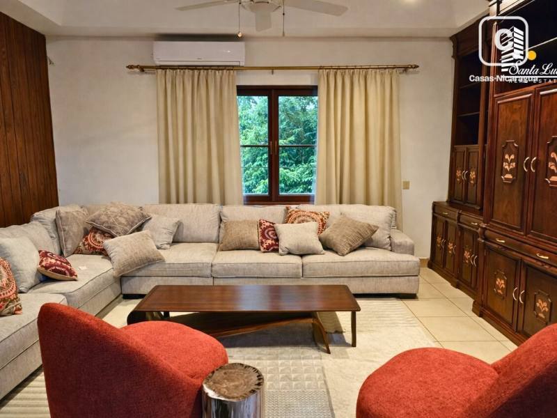 Casa en alquiler en Managua – 4 hab, 720 m²