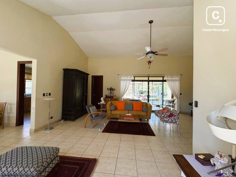 Apartment for sale in Carretera Masaya, Managua – 3 beds, 350 m²
