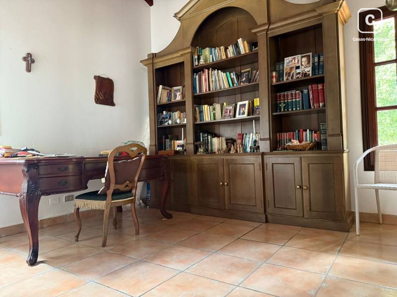 Apartment for sale in Carretera Sur, Managua – 5 beds, 450 m²