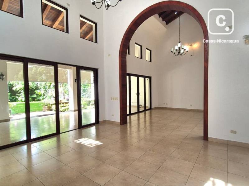 Apartamento en venta en Managua – 5 hab, 473 m²