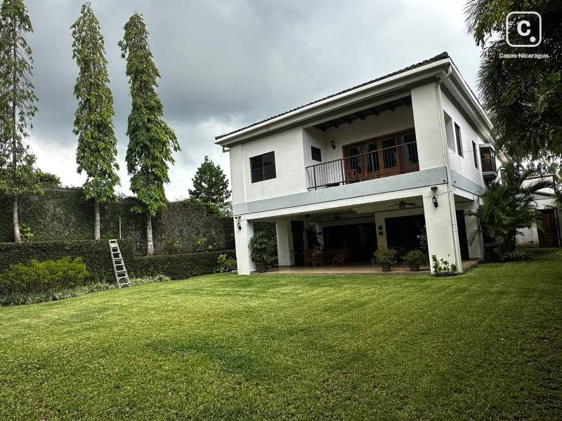 Apartment for sale in Managua – 3 beds, 611 m²