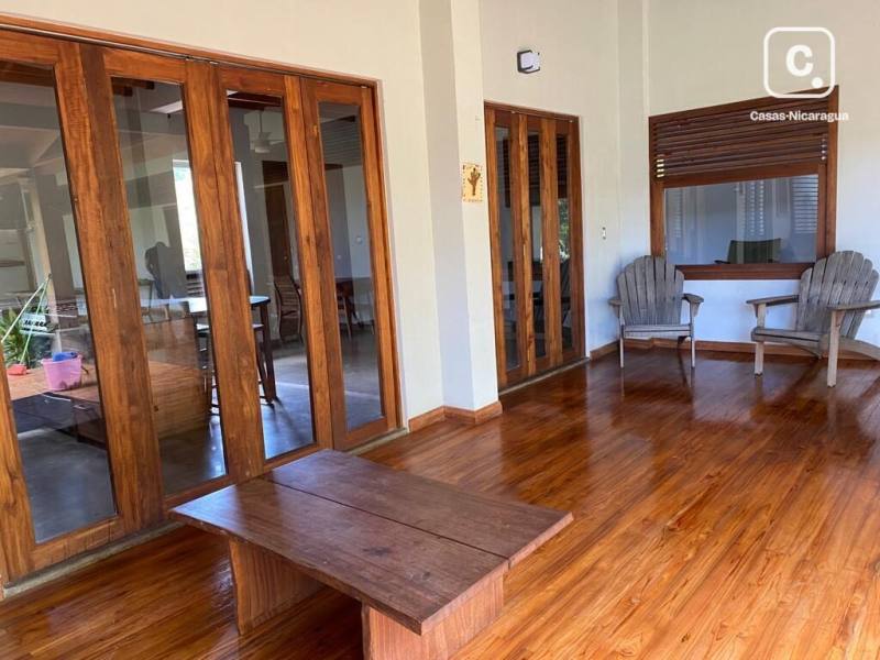 Casa en venta en Carretera Vieja a León, Managua – 3 hab, 230 m²