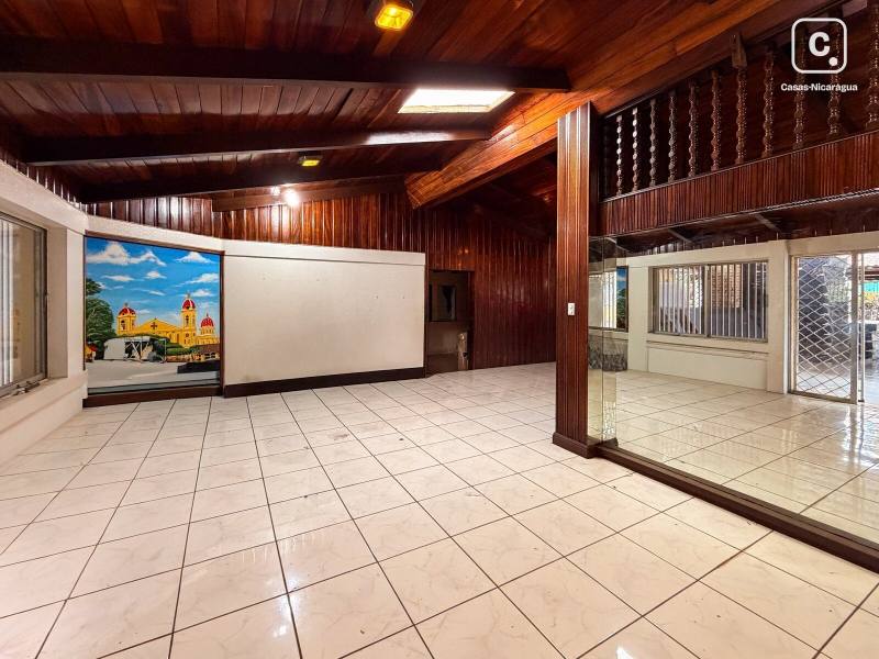 House for sale in Managua – 4 beds, 614 m²