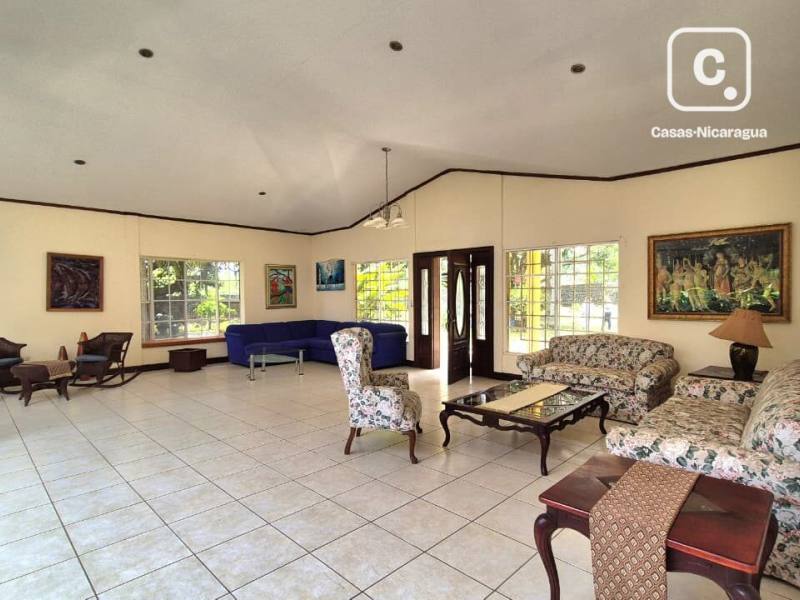Apartment for sale in Managua – 4 beds, 400 m²