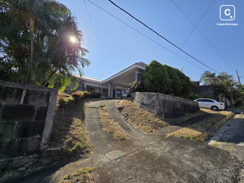 Apartment for sale in Altos de Ticomo, Managua – 4 beds, 400 m²