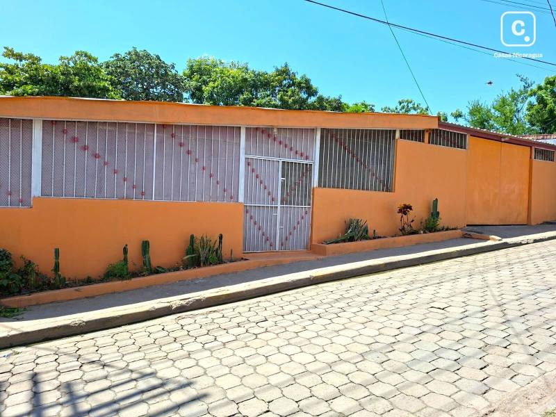 House for sale in Managua – 2 beds, 222 m²