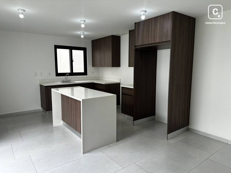 Apartment for rent in Managua – 3 beds, 175 m²