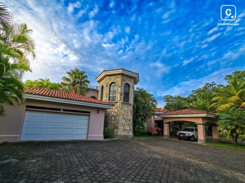 Apartment for sale in Managua – 3 beds, 630 m²