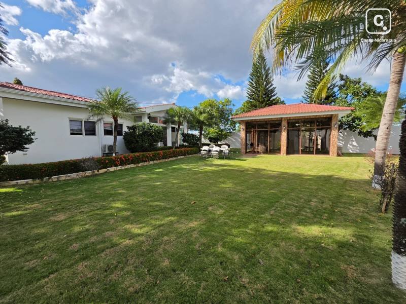 Apartment for sale in Las Colinas, Managua – 3 beds, 284 m²