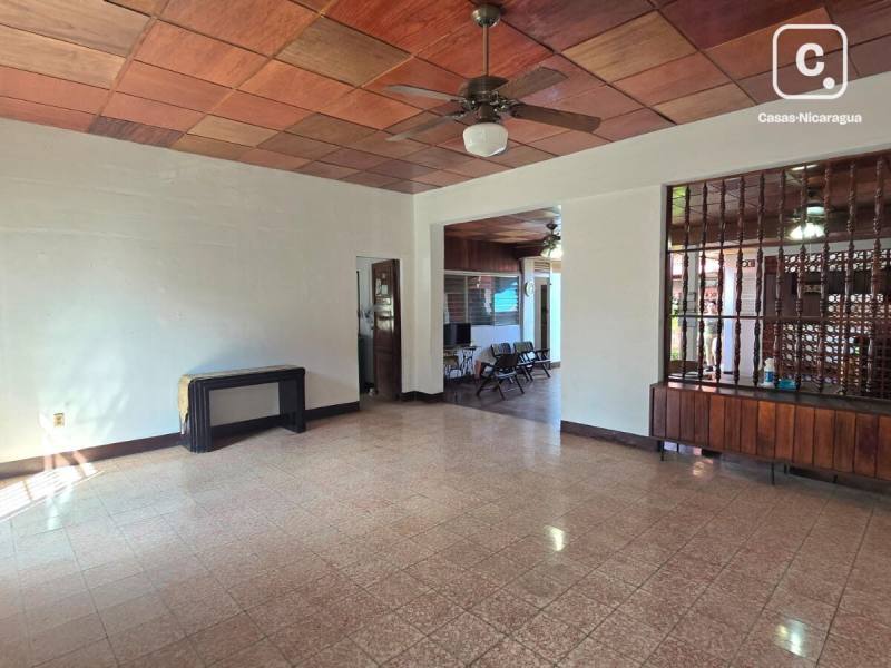 House for sale in Managua – 6 beds, 394 m²