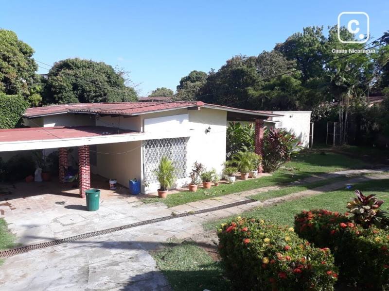 House for sale in Managua – 3 beds, 454 m²
