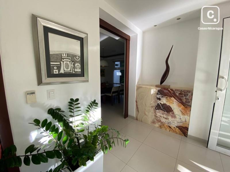 Apartment for rent in Santo Domingo, Managua – 4 beds, 430 m²