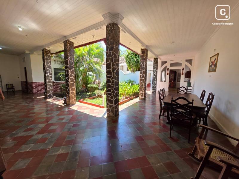 House for rent in Granada – 5 beds, 400 m²
