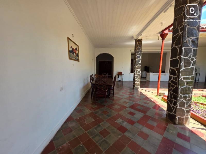 House for rent in Granada – 5 beds, 400 m²