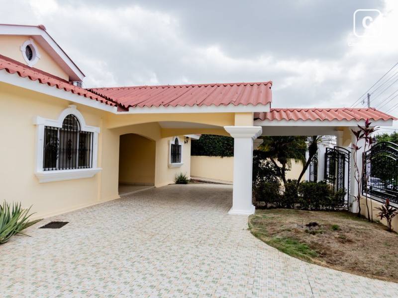 Apartment for sale in Managua – 5 beds, 518 m²