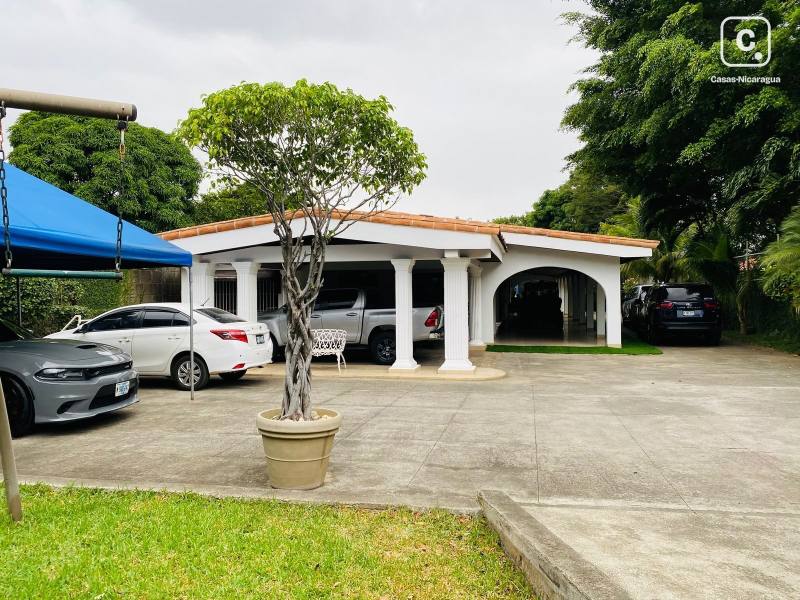 House for sale in Carretera Vieja a León, Managua – 7 beds, 310 m²