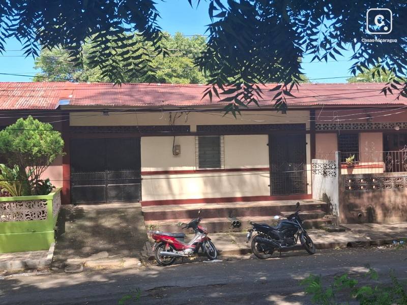 Casa en venta en León – 4 hab, US$ 200,000