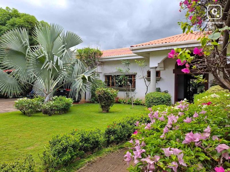 Casa en venta en Carretera Sur, Managua – 4 hab, 420 m²