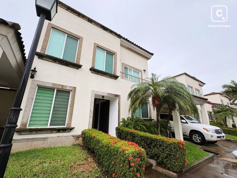 Apartment for rent in Las Colinas, Managua – 5 beds, 217 m²
