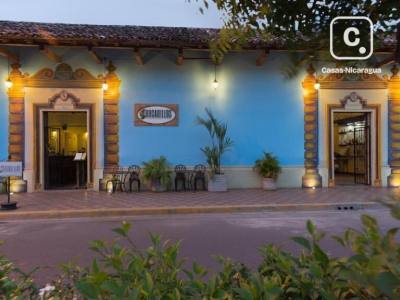 Commercial unit for sale in Granada