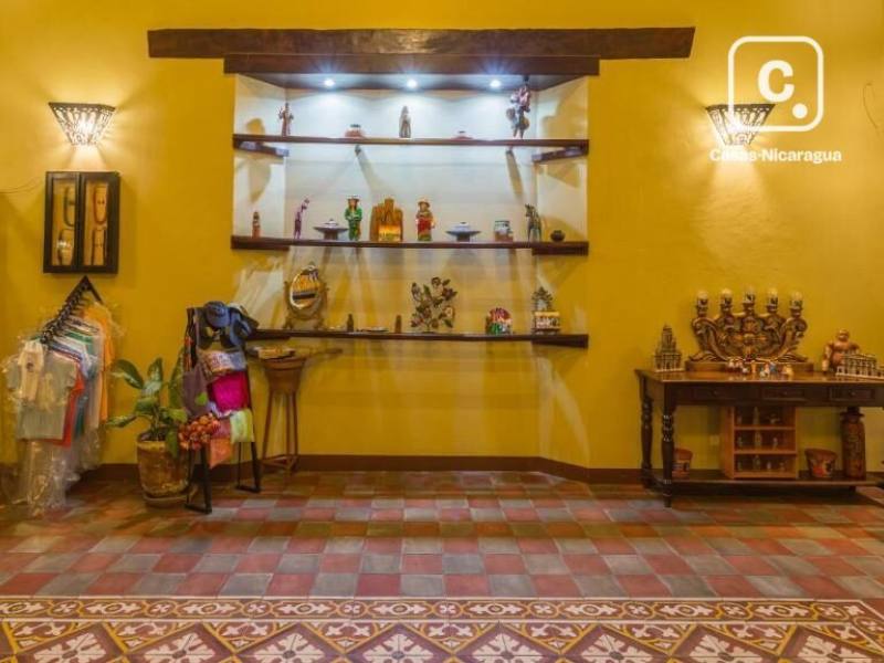 Commercial unit for sale in Granada