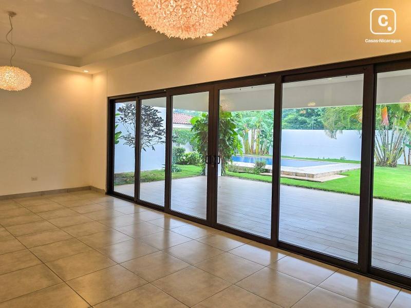 Apartment for sale in Managua – 4 beds, 350 m²