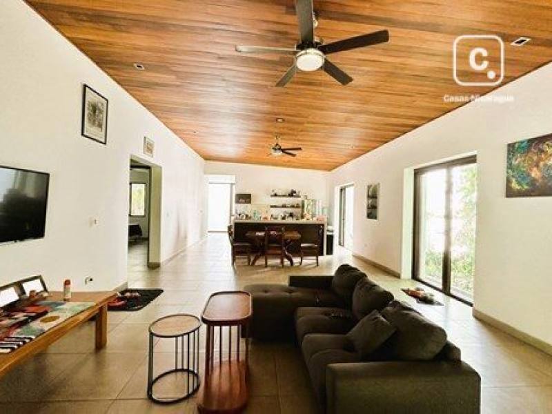 Casa en venta en Managua – 5 hab, 237 m²