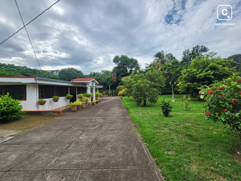 House for sale in Carretera Vieja a León, Managua – 6 beds, 455 m²