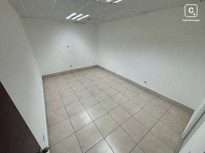 Casa en alquiler en Villa Fontana, Managua – 5 hab, 1,050,000 m²